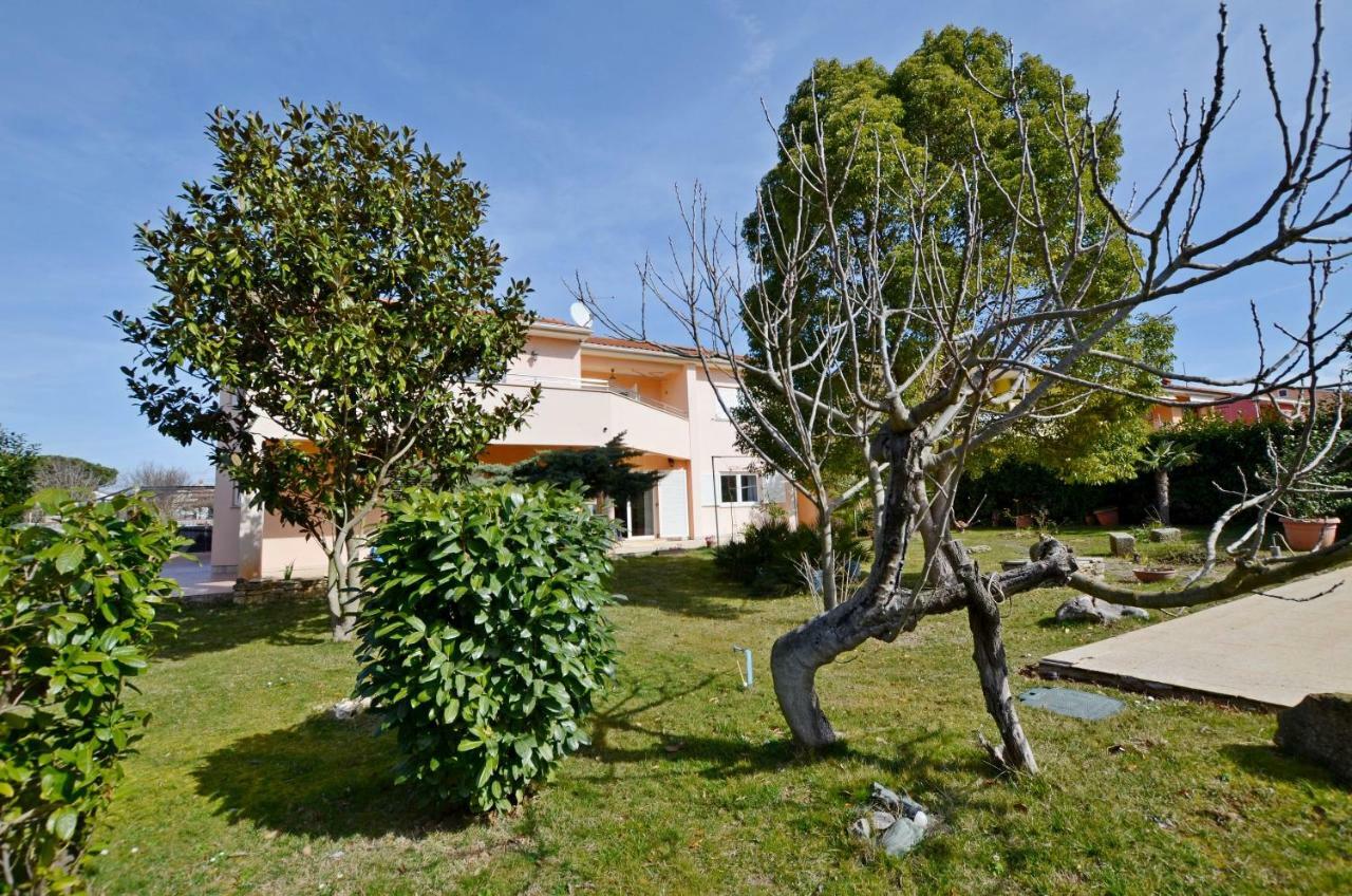 Villa Di Te Nema Pula Exteriör bild